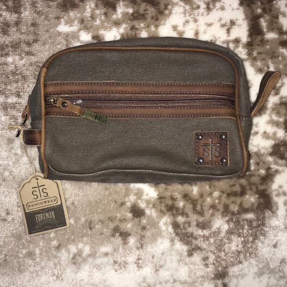 STS Ranchwear Other - STS ranchwear dopp kit